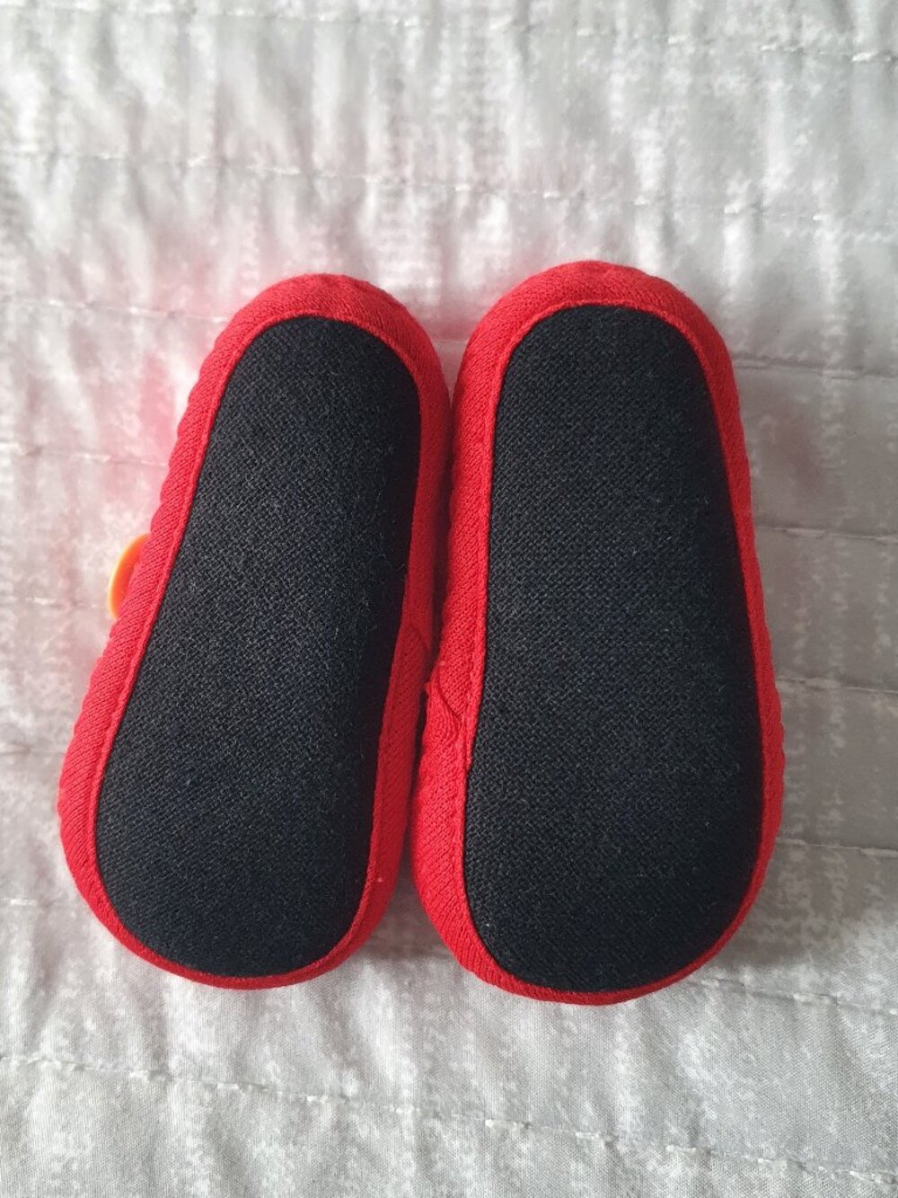 Traditional Embroidered Artisan Baby Slippers Shoes with Bells - Picture 4 of 5